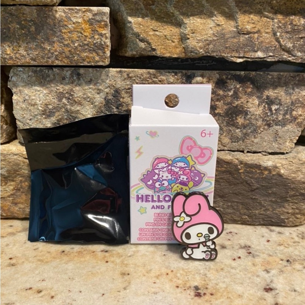 New with box sanrio mysety box enamel pin toys my melody with microphone